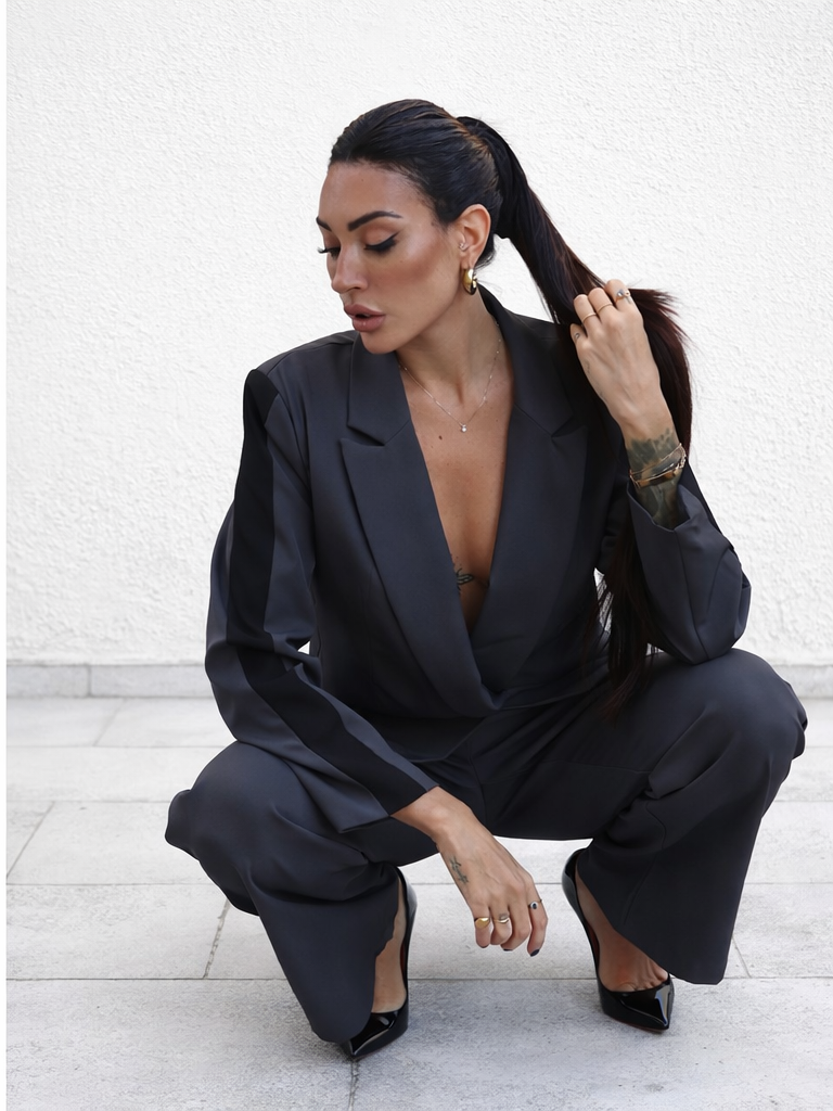 Tailleur Over Grigio Elegance
